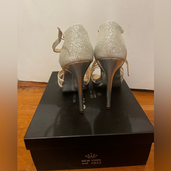 Nina Women's Friday-GM Dress Sandal Heel Silver Sparkle - Picture 5 of 6